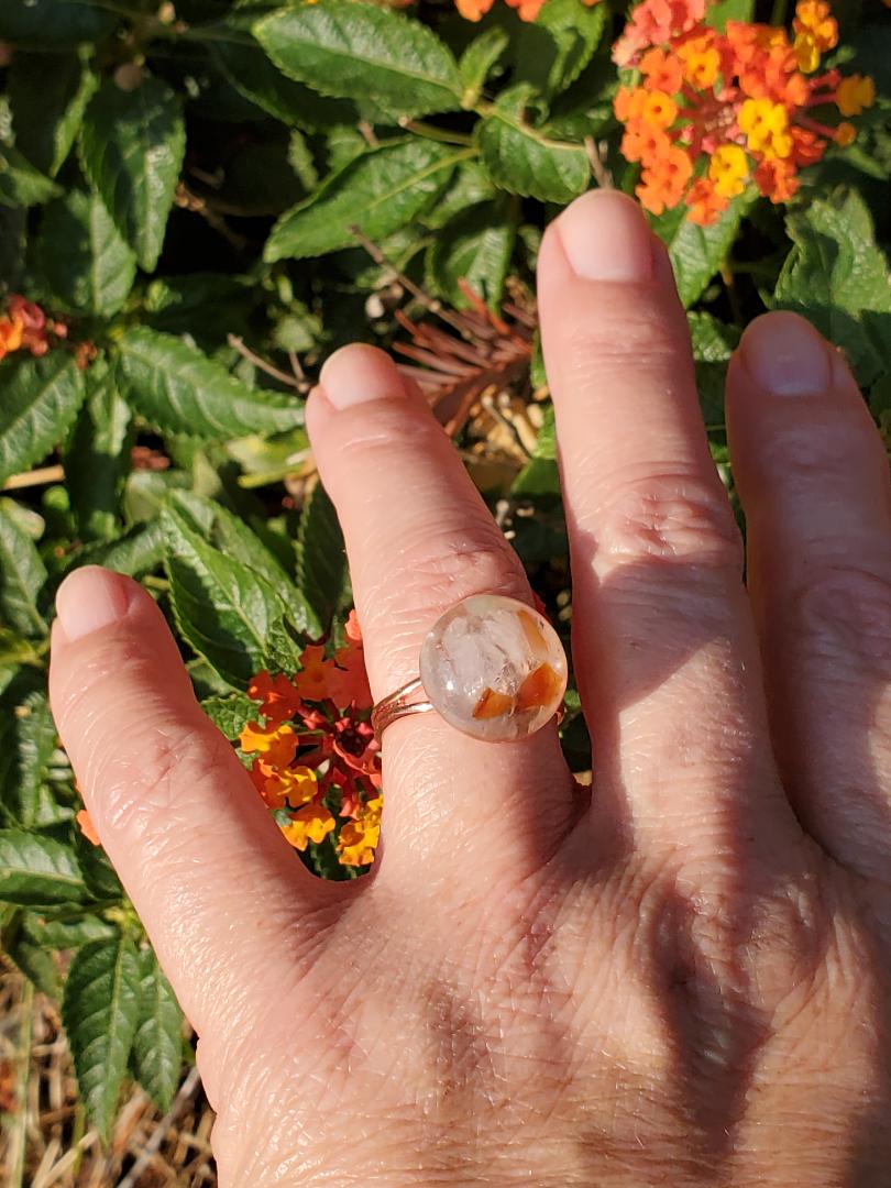 CHAKRA RING FOR HELPING WITH THE ENERGY OF THE HEART & SOLAR PLEXUS CHAKRA: SMALL RESIN ROUND FILLED w/CATS EYE CRYSTALS ROSE GOLD HARDWARE