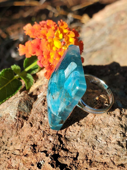 CHAKRA RING FOR HELPING WITH THE ENERGY OF THE THROAT CHAKRA: LARGE RESIN SQUARE W/BLUE APATITE SILVER HARDWARE