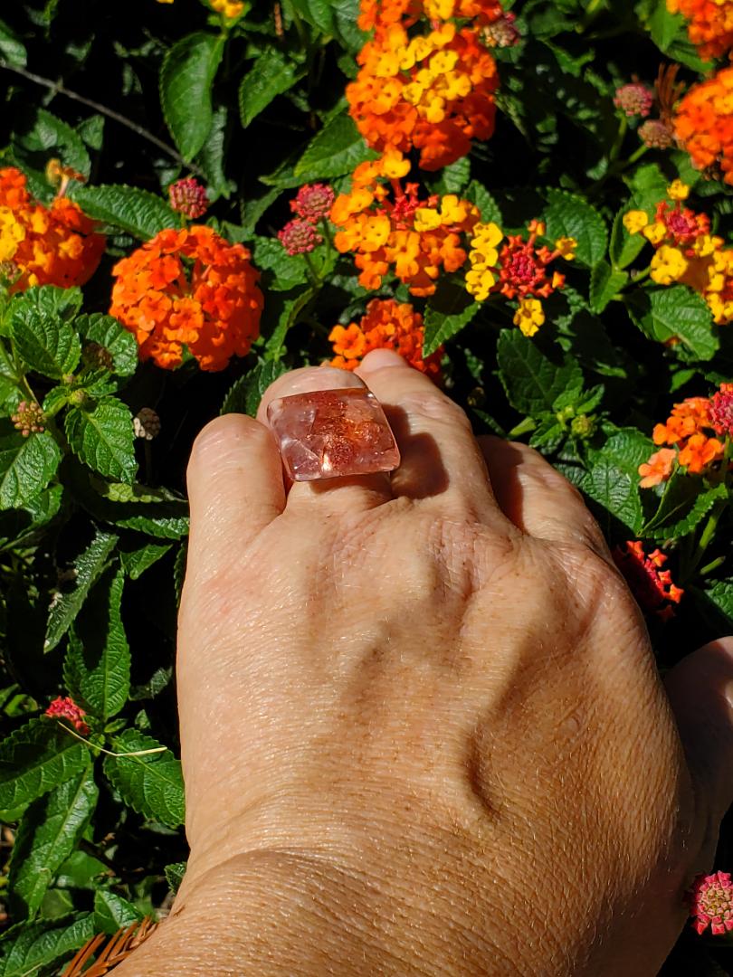 CHAKRA RING FOR HELPING WITH THE ENERGY OF THE HEART CHAKRA:  Small Resin Square w/Strawberry Quartz/Rose Gold Hardware