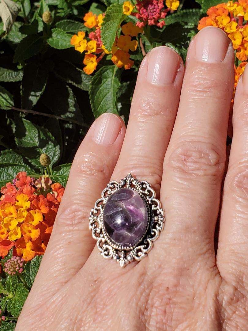 CHAKRA RING FOR HELPING WITH THE ENERGY OF THE CROWN CHAKRA: PURPLE RESIN OVAL w/AMETHYST CRYSTALS/SILVER HARDWARE